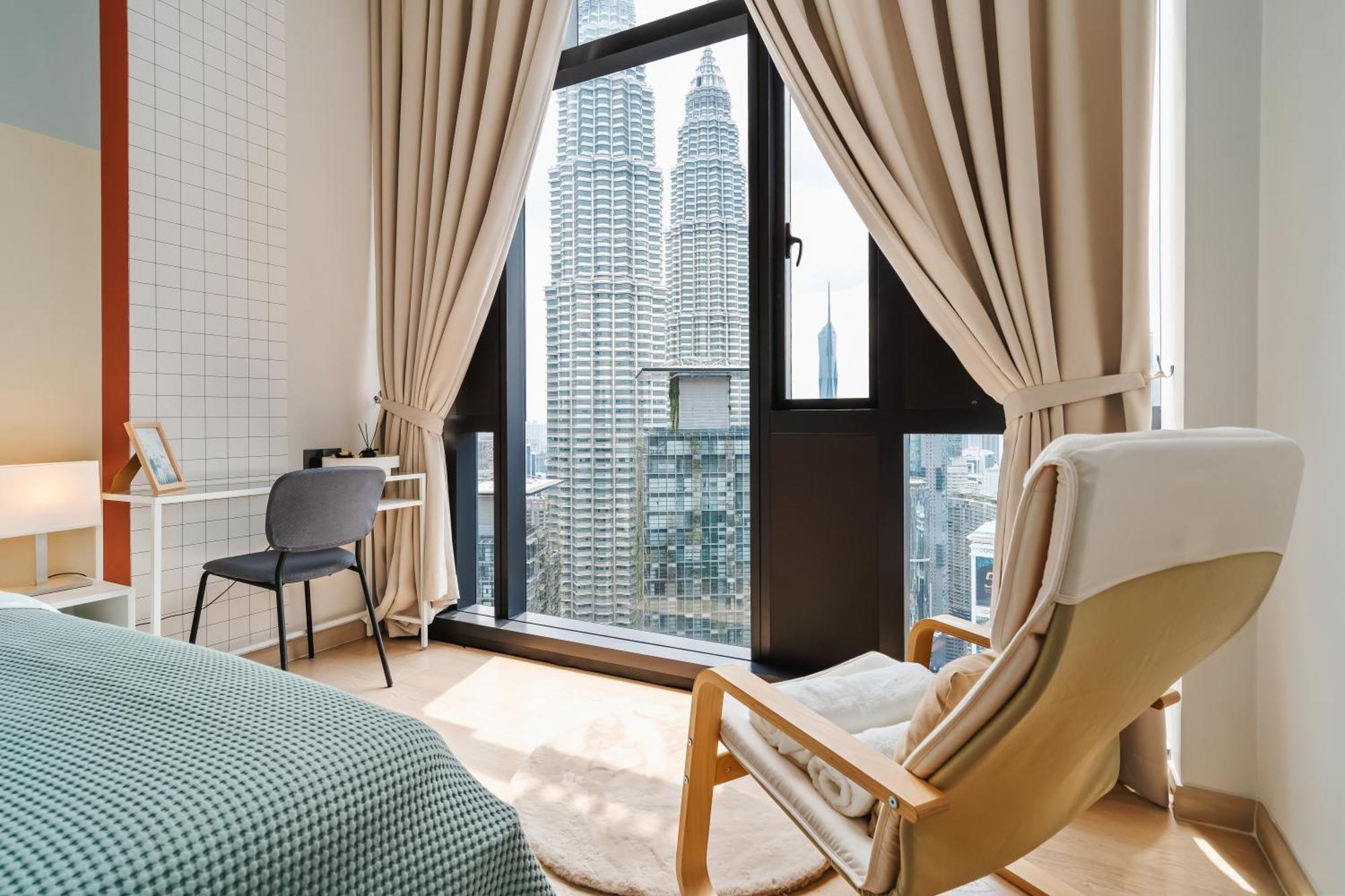 Pangsapuri Iconic Klcc Twin Tower View - 2br Premier